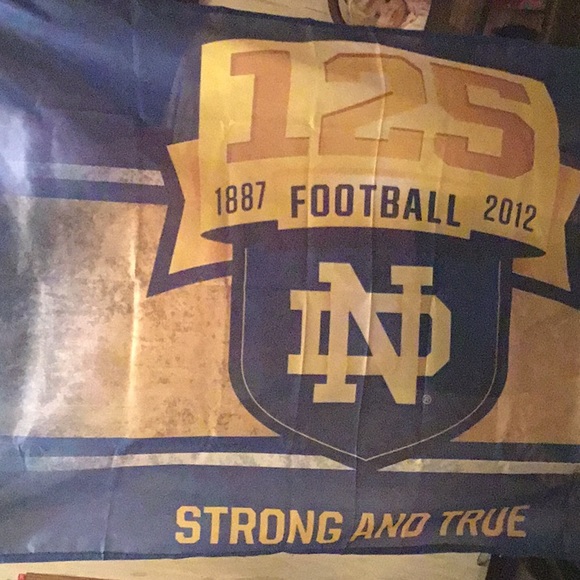 NOTRE DAME 3’X5’ 125 YEARS FOOTBALL FLAG NEW - Picture 3 of 8